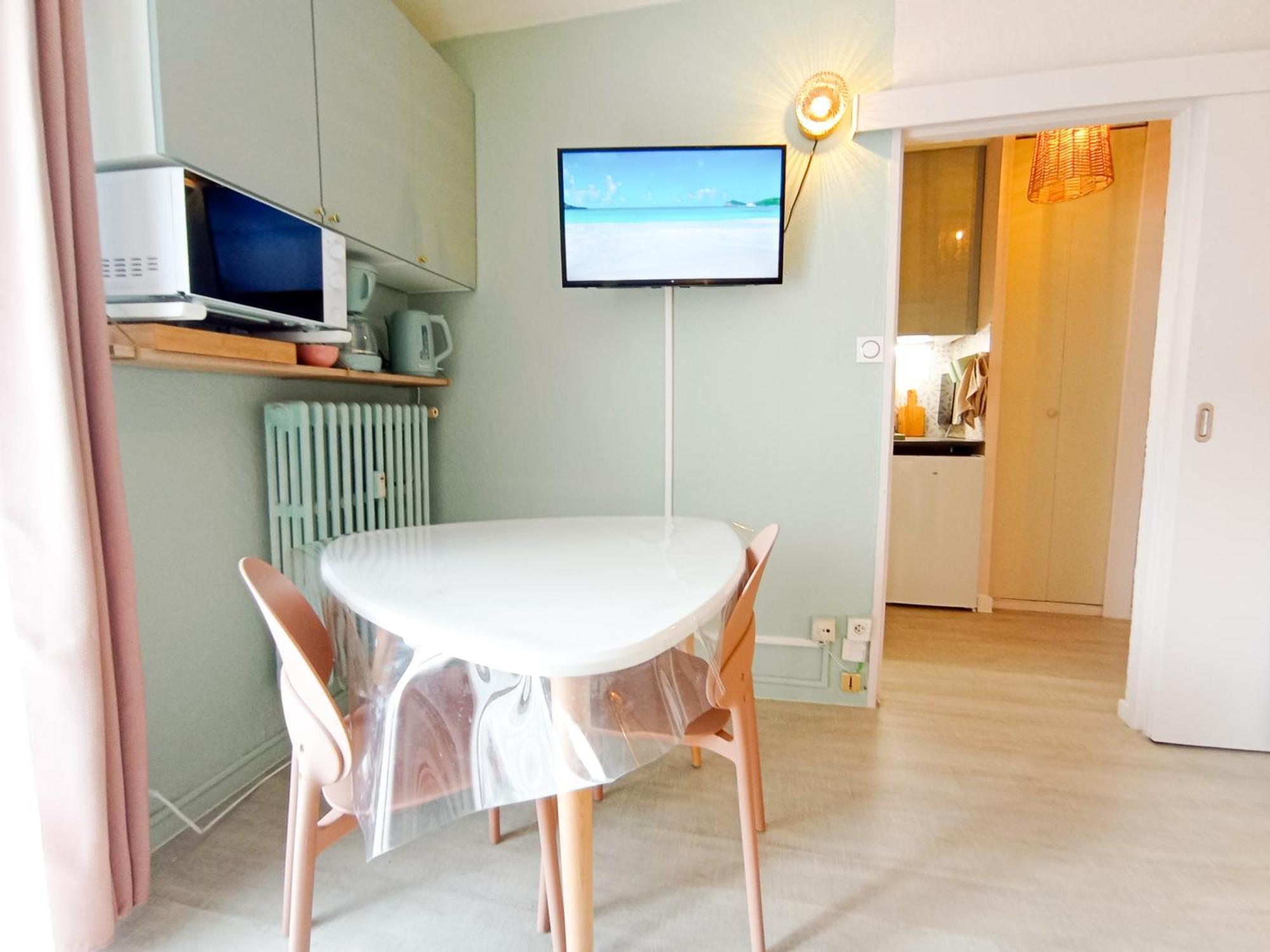 Studio 50M Tram Parking Gratuit 13Min Gare Montpellier Exterior foto